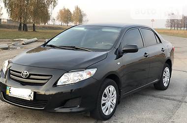 Седан Toyota Corolla 2008 в Сумах