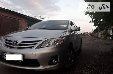 Седан Toyota Corolla 2011 в Кропивницком