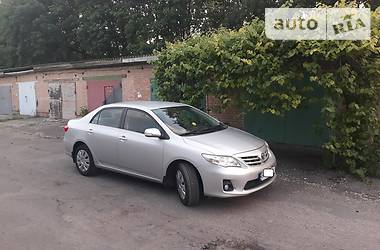 Седан Toyota Corolla 2011 в Кропивницком