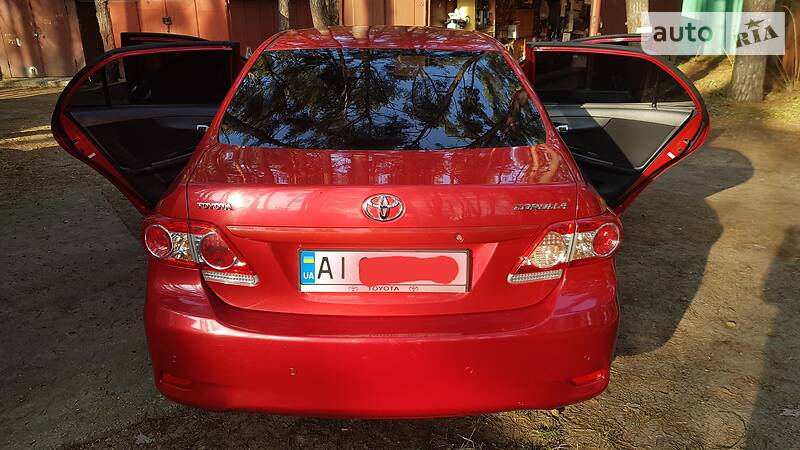 Седан Toyota Corolla 2010 в Броварах
