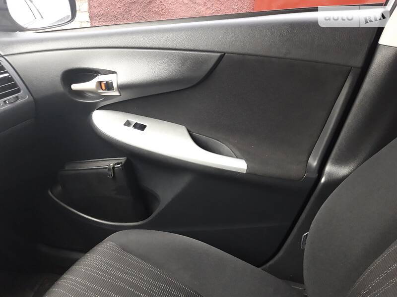 Седан Toyota Corolla 2008 в Бобринці