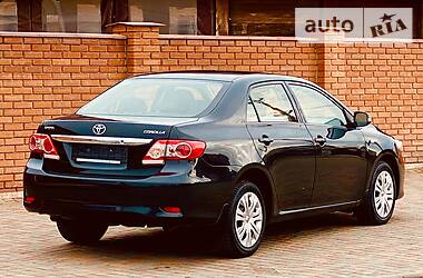 Седан Toyota Corolla 2012 в 