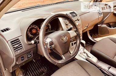 Седан Toyota Corolla 2012 в 