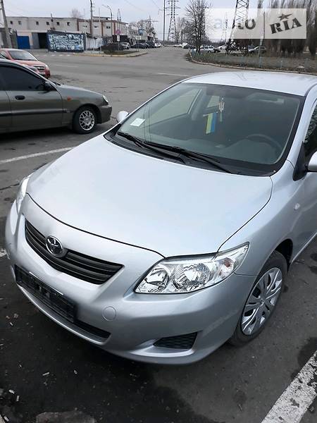 Седан Toyota Corolla 2008 в Кременчуге