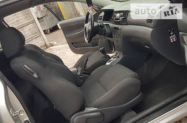 Хетчбек Toyota Corolla 2005 в 