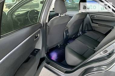 Седан Toyota Corolla 2016 в 