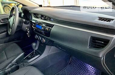Седан Toyota Corolla 2016 в 