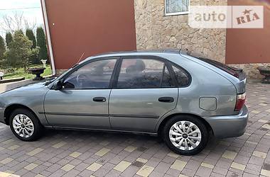 Хетчбек Toyota Corolla 1993 в 