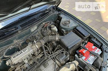 Хетчбек Toyota Corolla 1993 в 