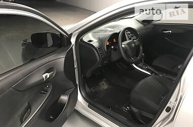Седан Toyota Corolla 2011 в 