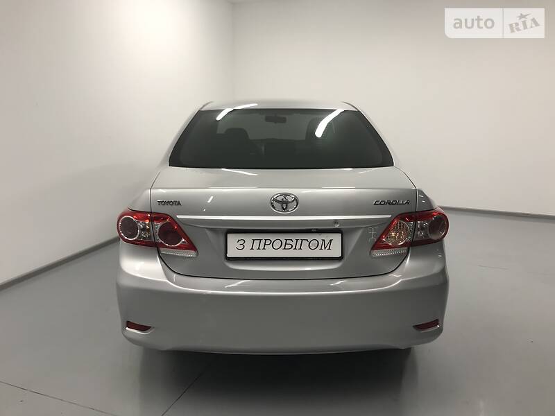 Седан Toyota Corolla 2011 в Киеве