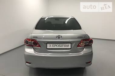 Седан Toyota Corolla 2011 в 