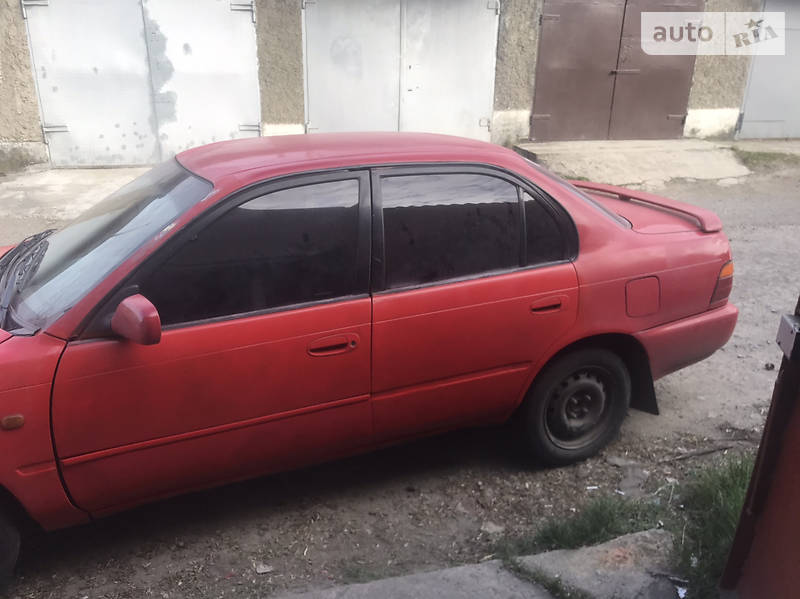 Седан Toyota Corolla 1992 в Краматорську