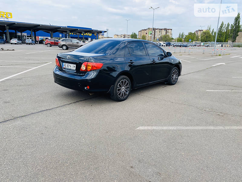 Седан Toyota Corolla 2008 в Кривому Розі