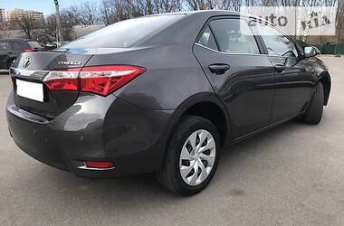 Седан Toyota Corolla 2016 в 
