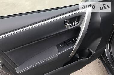 Седан Toyota Corolla 2016 в 