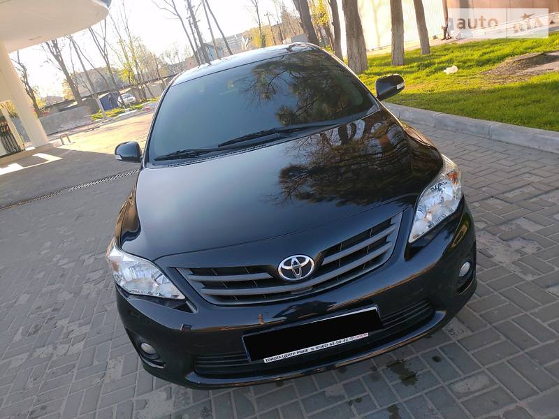 Седан Toyota Corolla 2011 в Дніпрі
