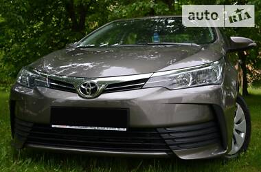 Седан Toyota Corolla 2016 в 