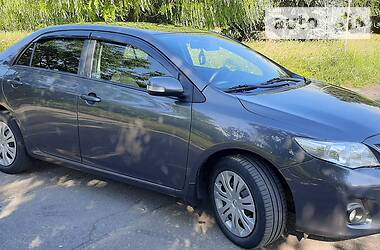 Седан Toyota Corolla 2011 в Кропивницком