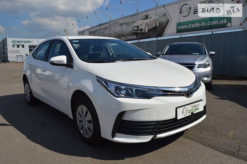 Седан Toyota Corolla 2017 в Києві