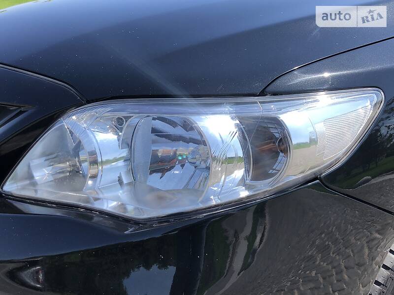 Седан Toyota Corolla 2011 в Дніпрі