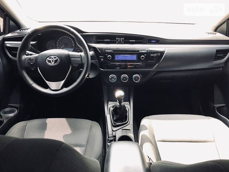 Седан Toyota Corolla 2013 в Богородчанах