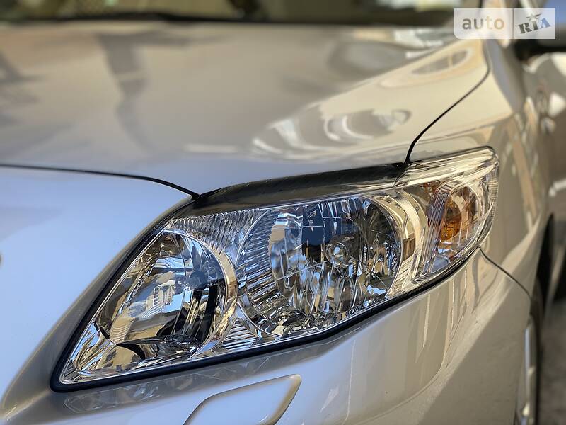 Седан Toyota Corolla 2008 в Києві