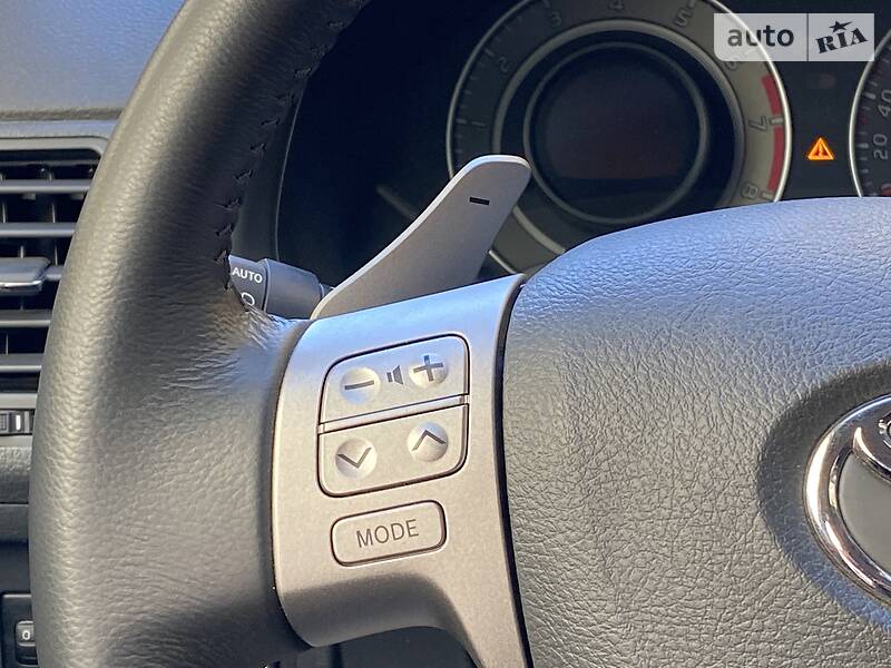 Седан Toyota Corolla 2008 в Києві