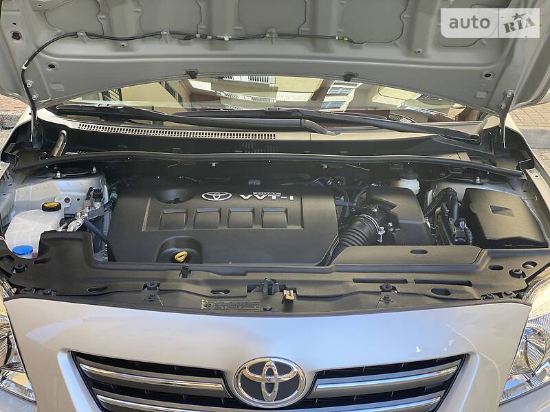 Седан Toyota Corolla 2008 в Києві