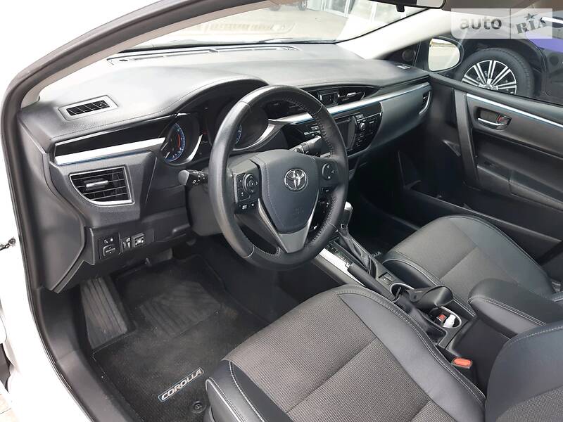 Седан Toyota Corolla 2014 в Харькове