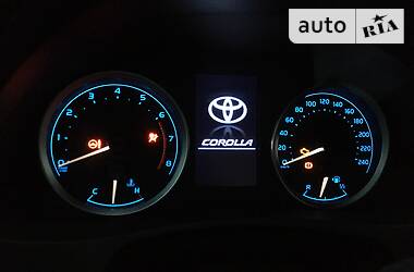 Седан Toyota Corolla 2017 в Кривому Розі
