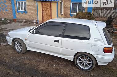 Хэтчбек Toyota Corolla 1987 в 