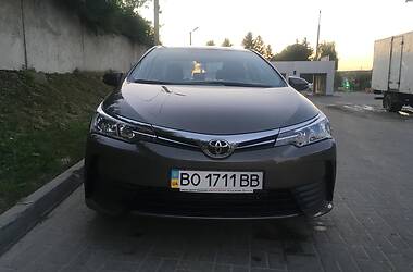 Седан Toyota Corolla 2017 в Тернополі