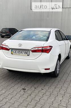 Седан Toyota Corolla 2014 в Черновцах