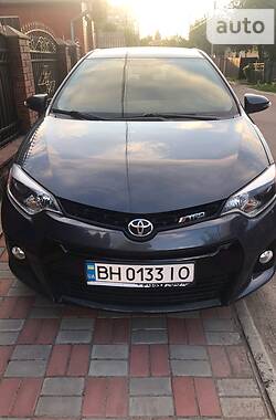 Седан Toyota Corolla 2015 в Житомире