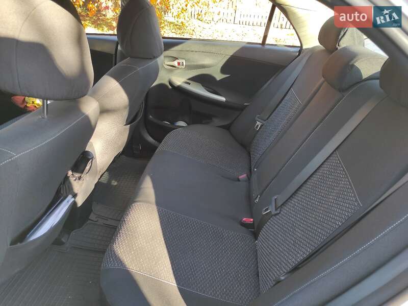 Седан Toyota Corolla 2008 в Киеве