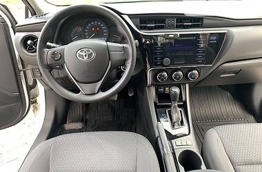 Седан Toyota Corolla 2018 в Виннице