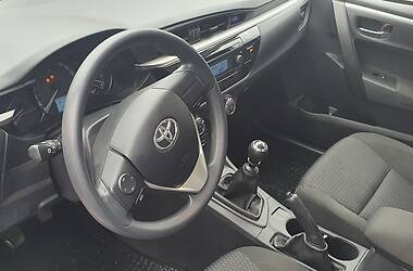 Седан Toyota Corolla 2016 в Запорожье