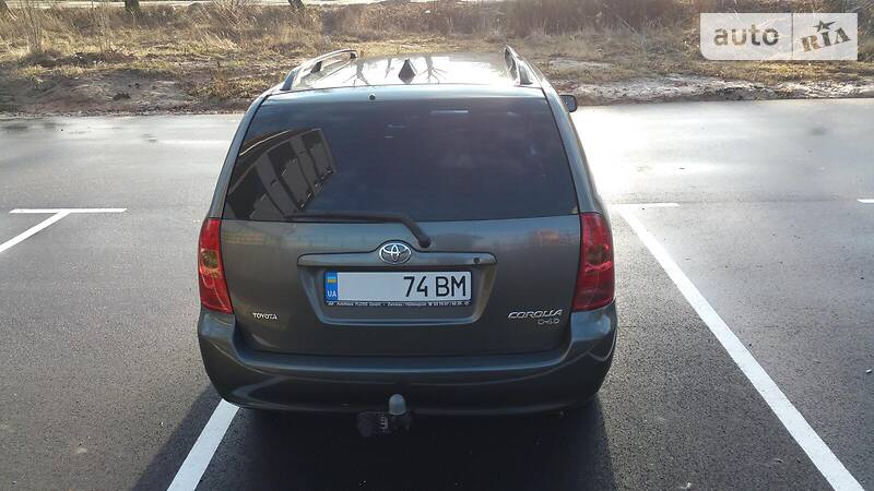 Універсал Toyota Corolla 2004 в Вишгороді