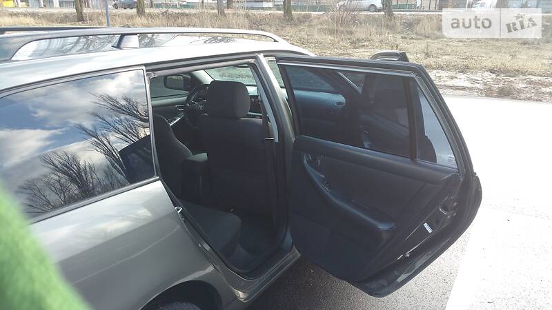 Універсал Toyota Corolla 2004 в Вишгороді