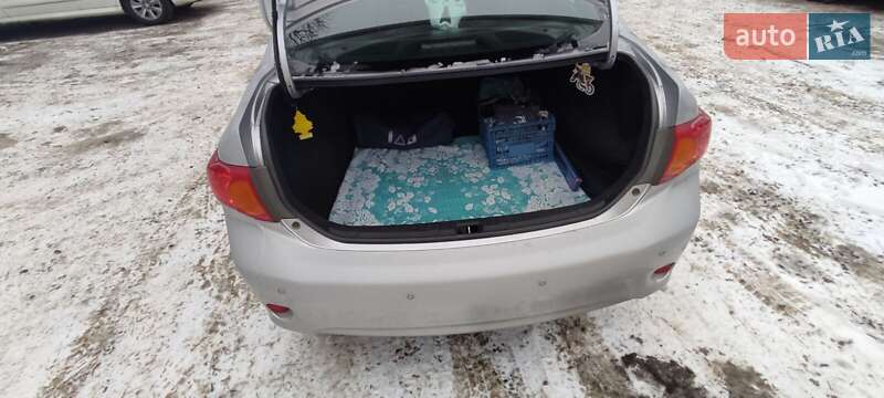 Седан Toyota Corolla 2007 в Іршаві