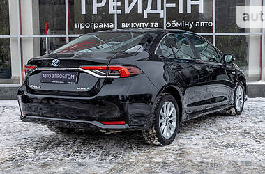 Седан Toyota Corolla 2019 в Днепре