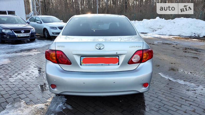 Седан Toyota Corolla 2008 в Виннице