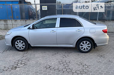 Седан Toyota Corolla 2011 в Киеве