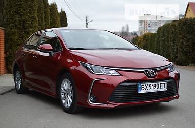 Седан Toyota Corolla 2019 в Львове