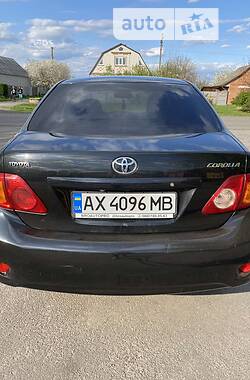 Седан Toyota Corolla 2008 в Краснограде