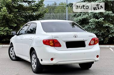 Седан Toyota Corolla 2008 в Киеве