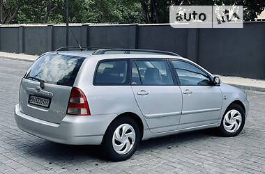 Универсал Toyota Corolla 2003 в 