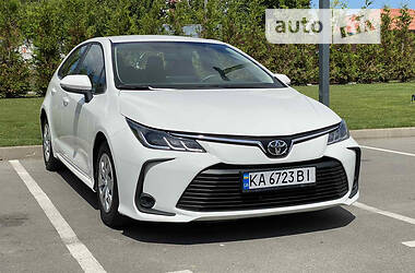 Седан Toyota Corolla 2020 в Киеве