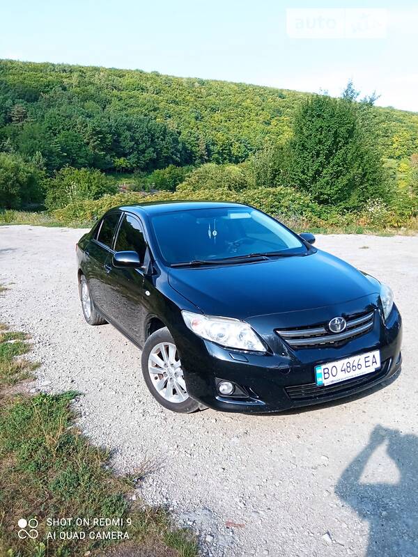 Седан Toyota Corolla 2008 в Борщеве